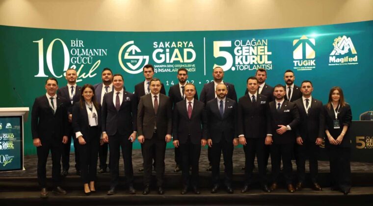 Sakarya GİAD’da bayrak değişimi: Samet Karabaş 5. dönem başkanı oldu