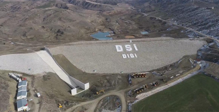 BAKAN YUMAKLI, ÇORUM SUNGURLU DİĞİ GÖLETİ’NİN TAMAMLANDIĞINI BİLDİRDİ